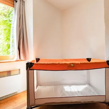 Holiday home De La Tour Pour 10 Personnes A