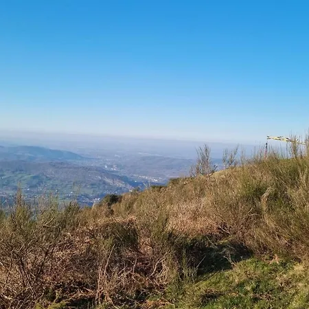 De La Tour Pour 10 Personnes A *