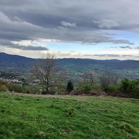 De La Tour Pour 10 Personnes A Dom wakacyjny Ganac